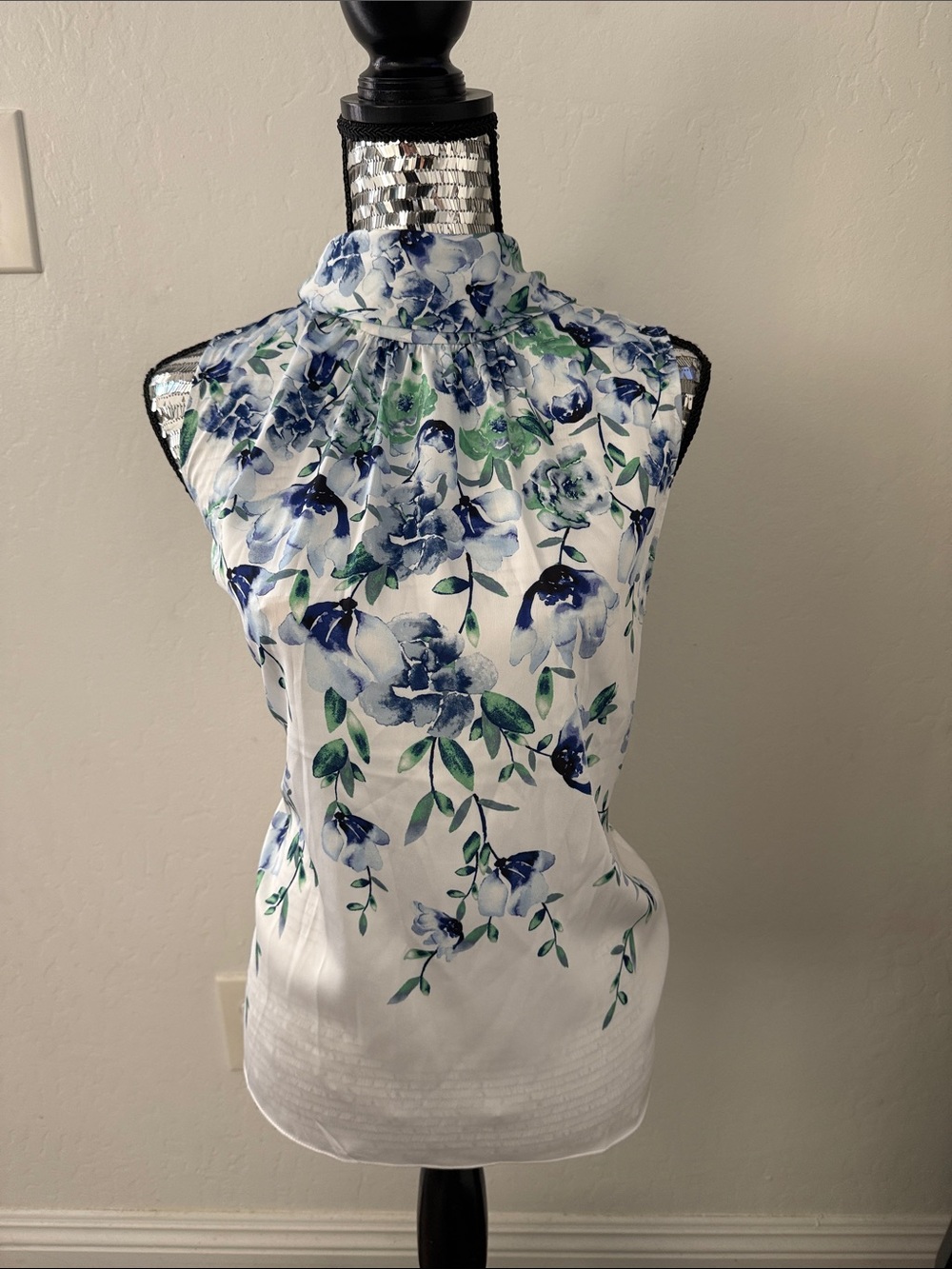 White House Black Market White Camisole with Blue & Green Floral